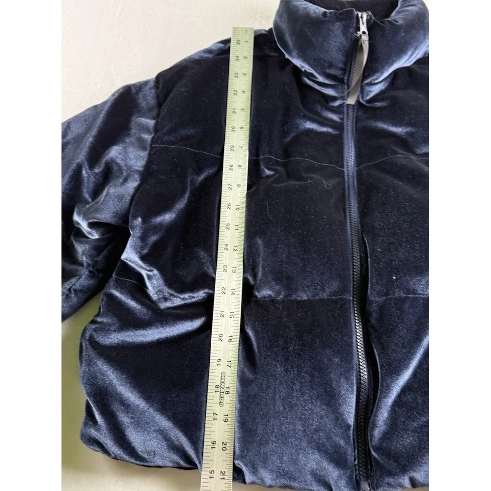 Fabletics Wander Velour Cropped Puffer Jacket Navy Blue Size M